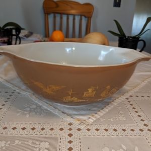 Pyrex bowl